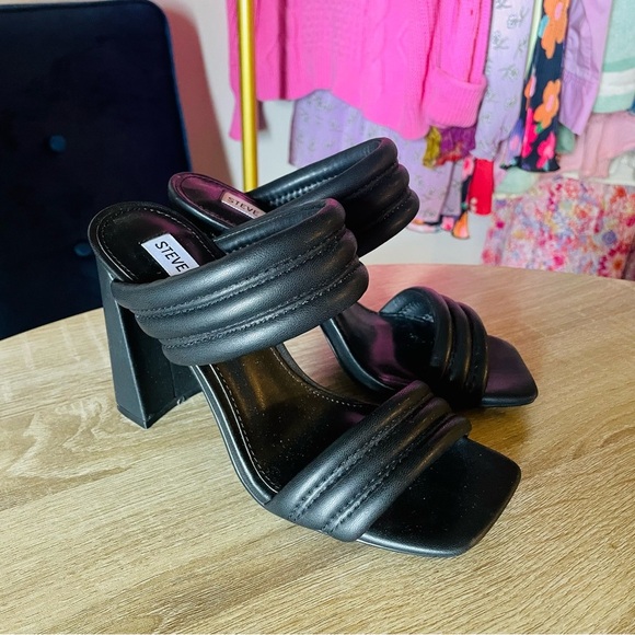 Steve Madden Tahani Square Toe Sandal Heel - Picture 1 of 9